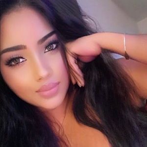 Meet your Posher, Dana